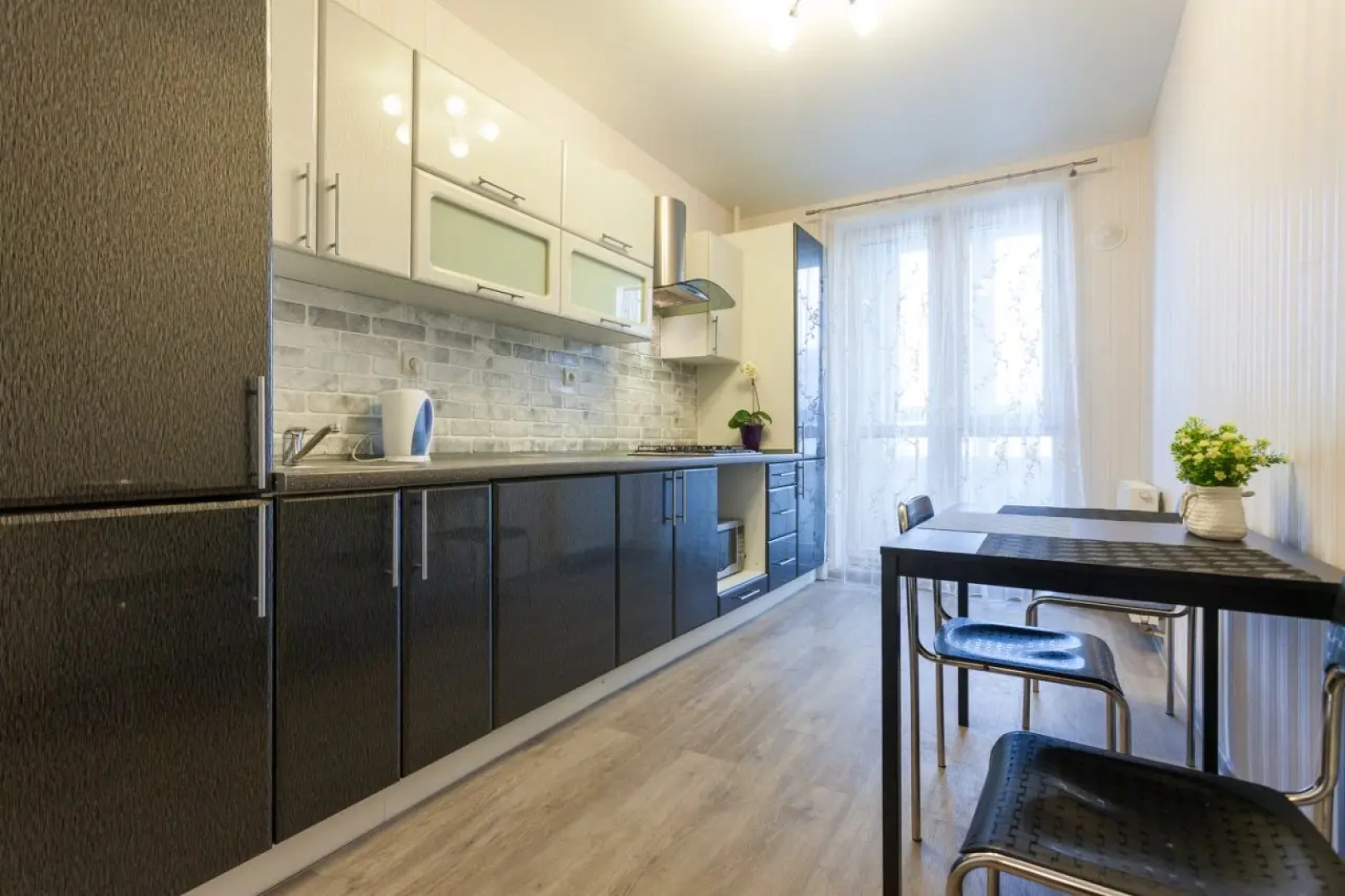 Апартаменты Горького 172