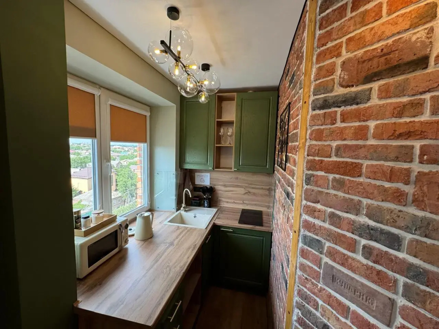 Апартаменты Авторские в комплексе с сезонным бассейном