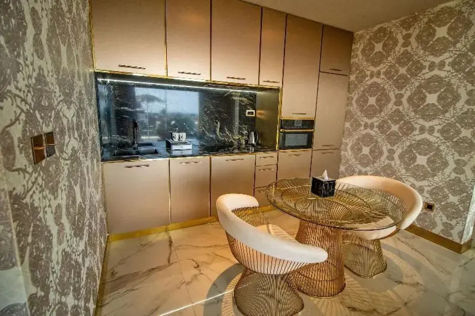 Отель Number One Oxford Street Hotel & Suites