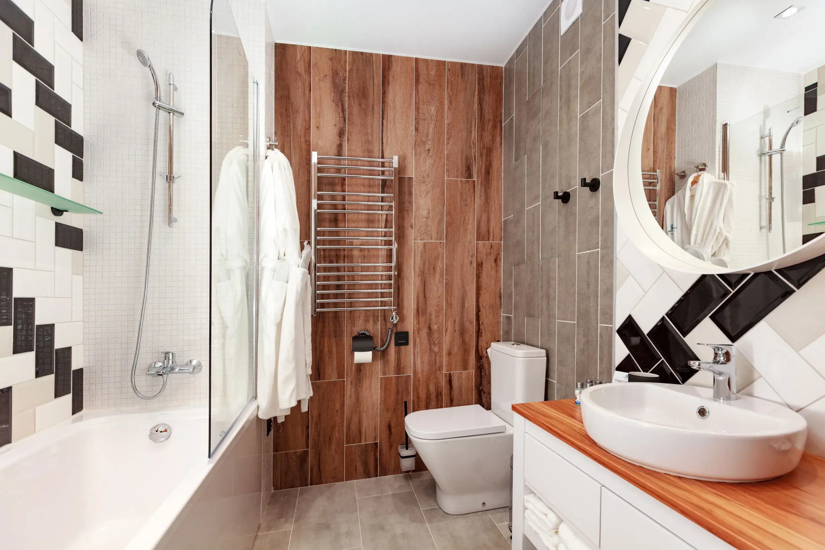 Отель 3*  Всесезонный курорт Манжерок