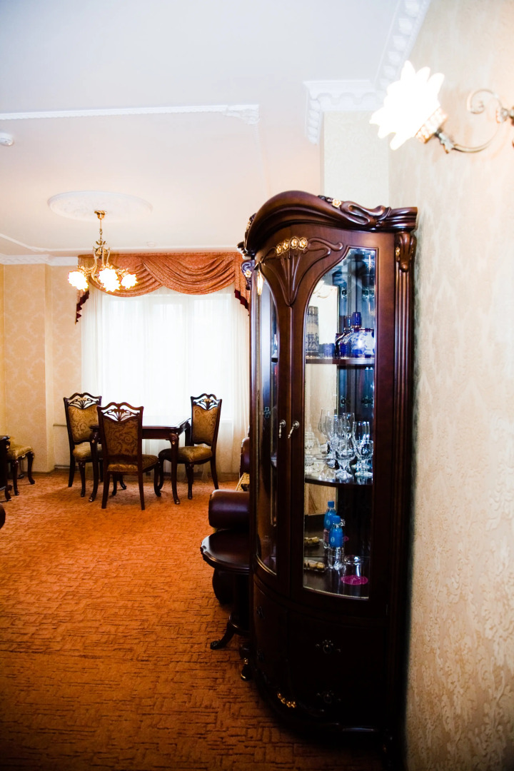 Отель Ренессанс