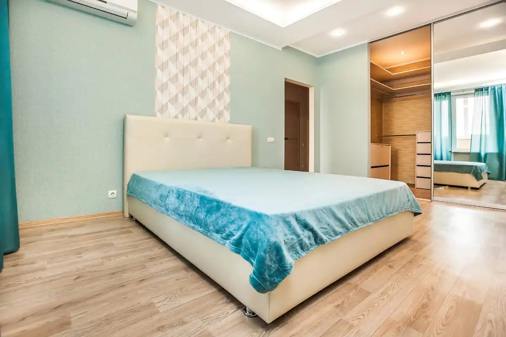 Апартаменты ZebraHome с видом на Волгу