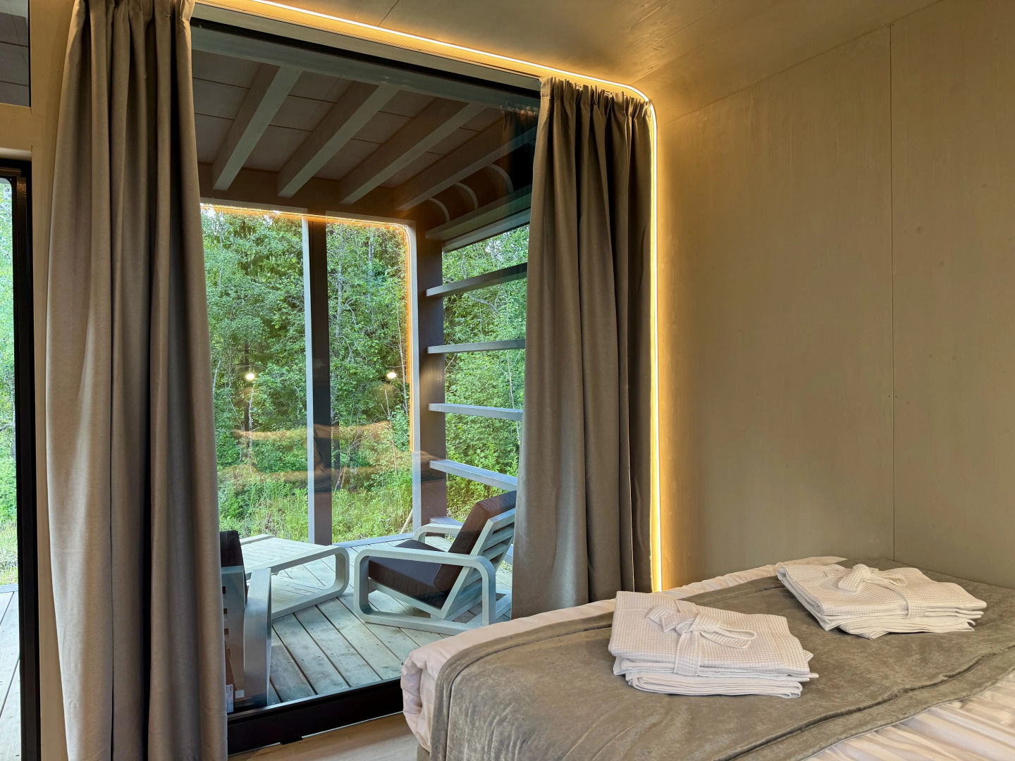 Отель Коттедж в лесу "Someroya"