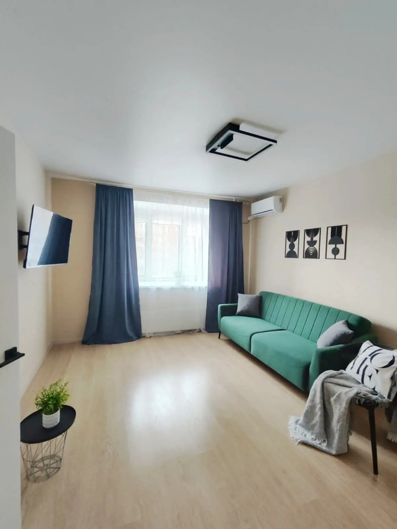 Апартаменты Ягодинская 25