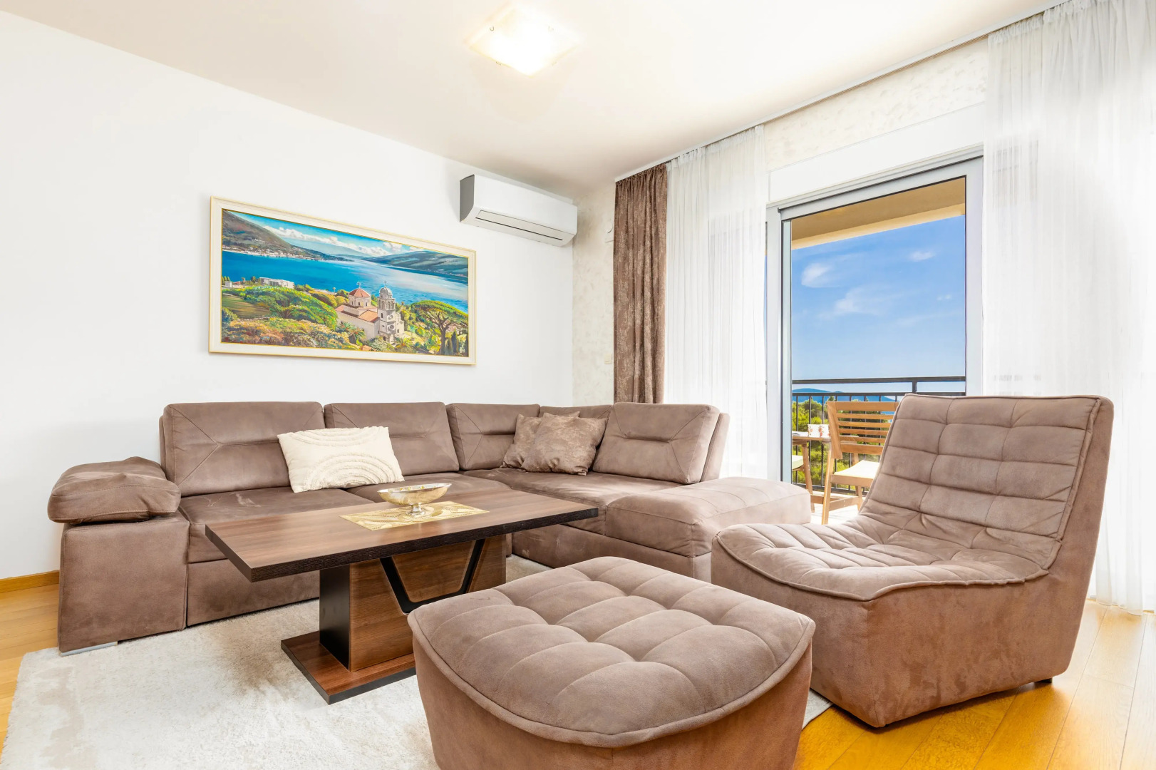 Апарт-отель MS Katunjanin