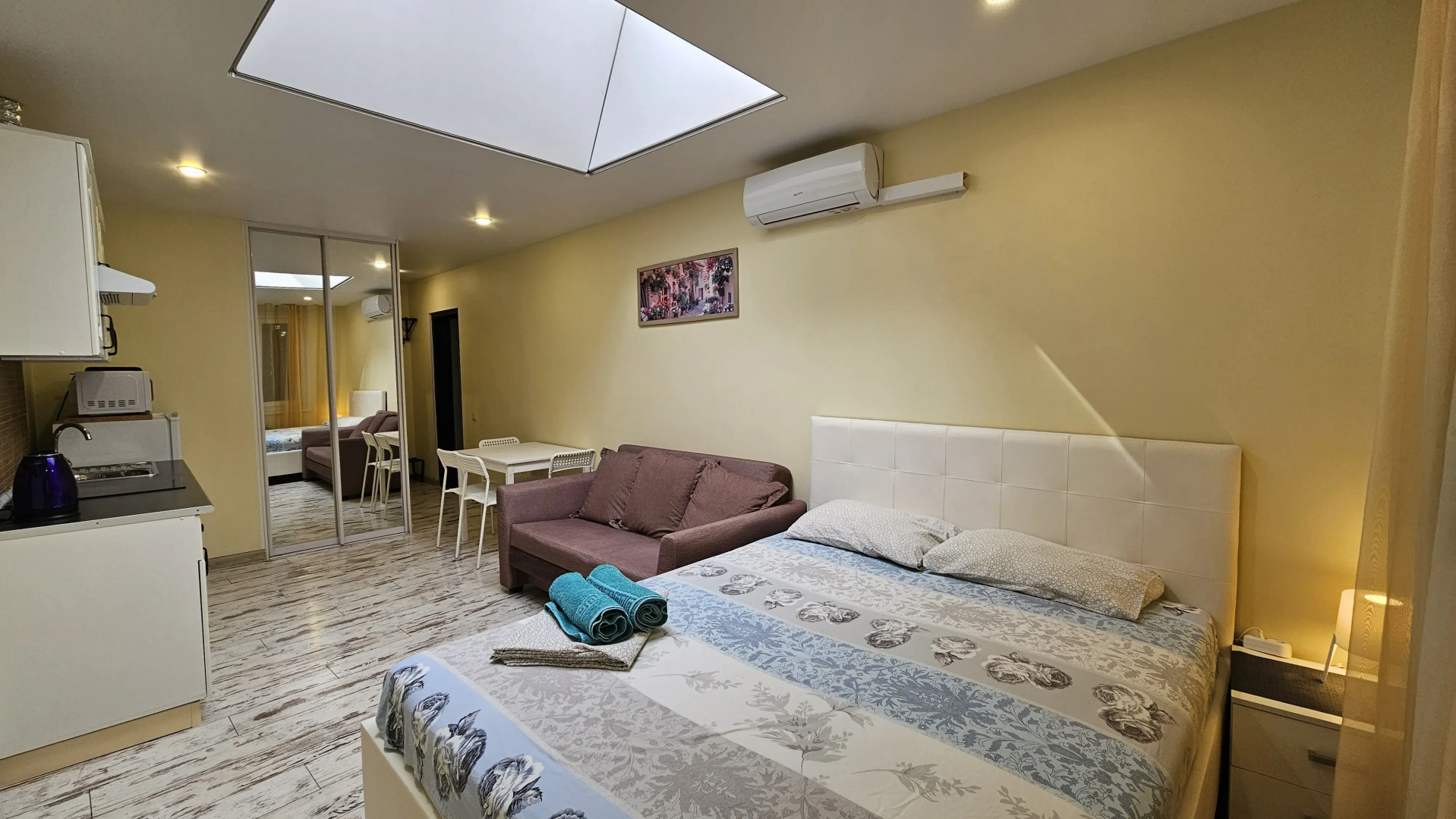Апартаменты Уютная студия на Роз 57 от HomeHotelSochi (2)