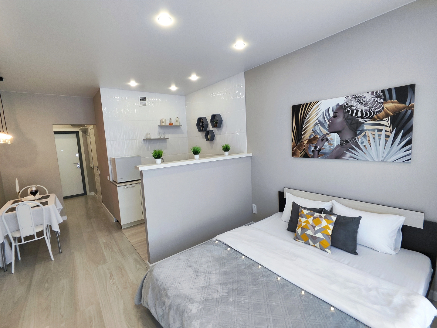 Квартира Enigma Apartments - Студия с панорамным окном в ЖК Аквамарин