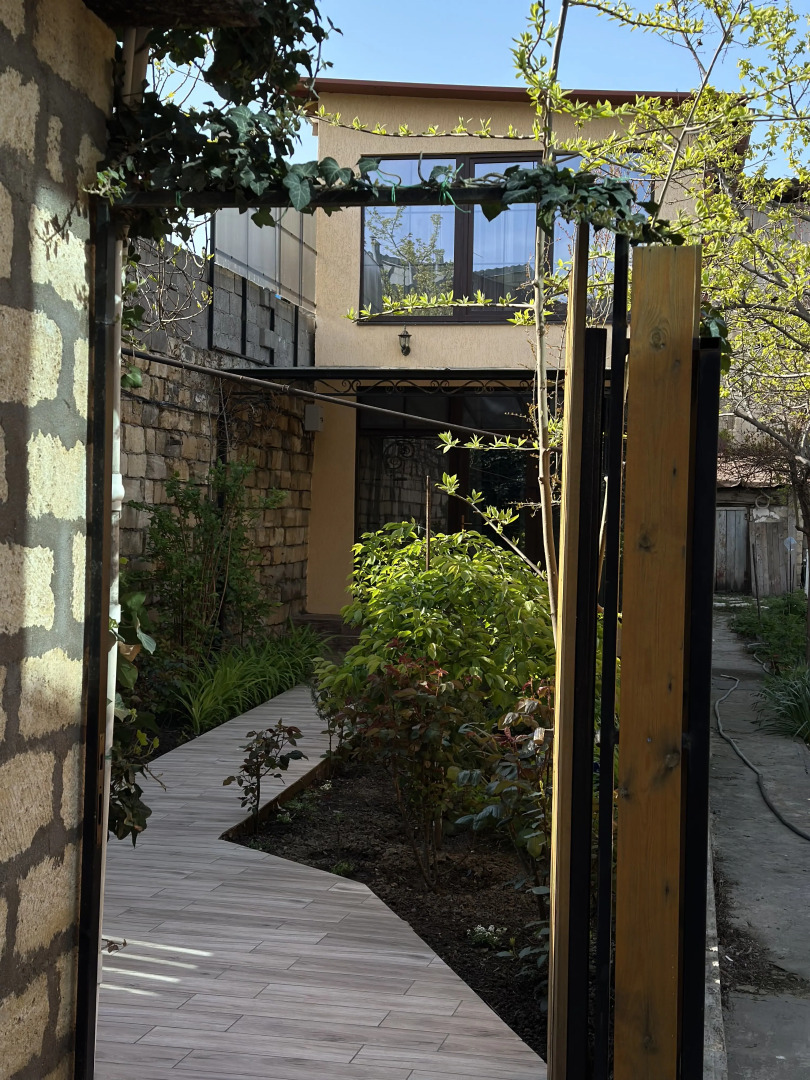 Апартаменты Добрый домик Роуз