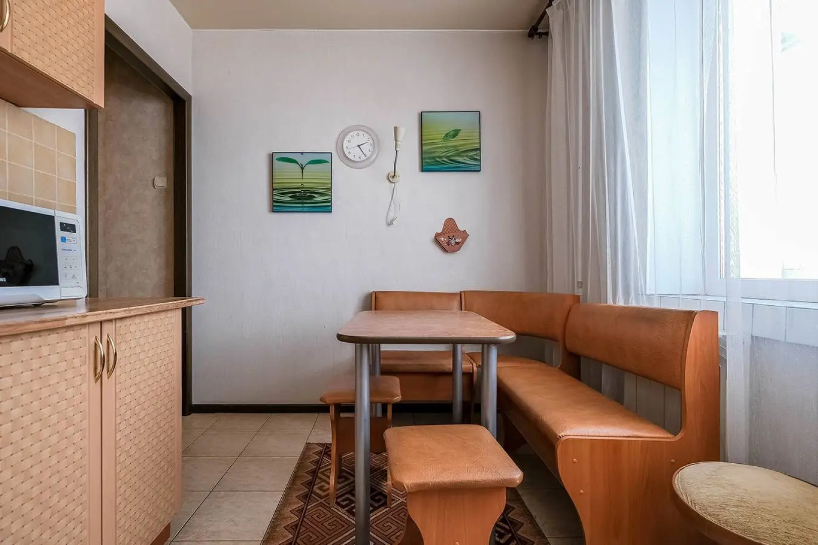 Апартаменты рядом с МНТК Федорова Забалуева 51/5