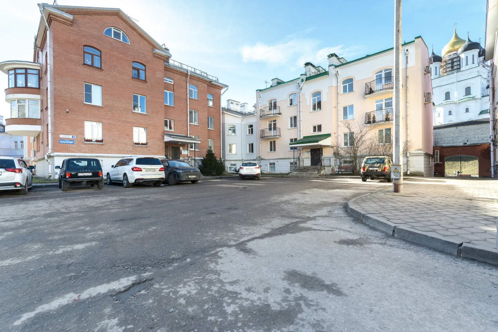 Апартаменты Большие красивые апартаменты напротив Кремля