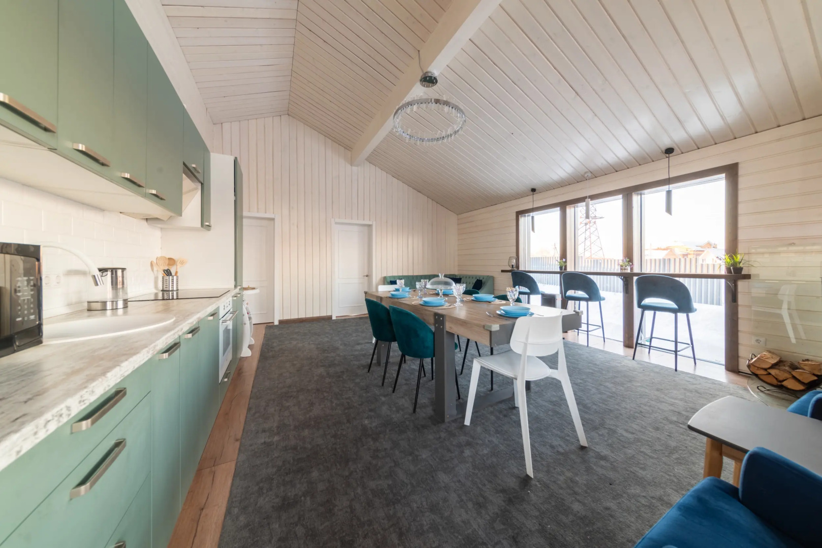 Гостевой дом LuckyHomeRent Домик у Озера 1