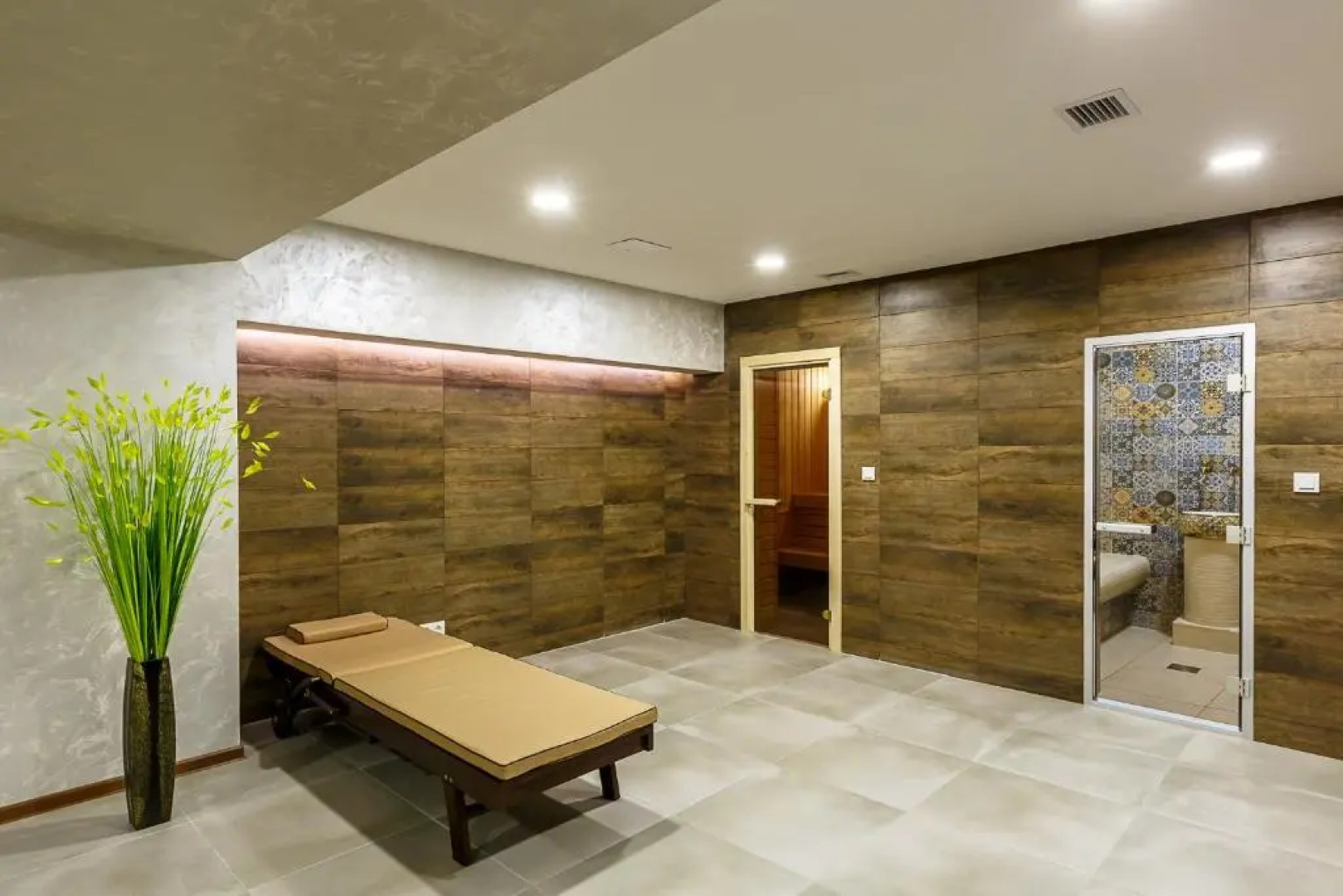 Отель Renion Hills Almaty