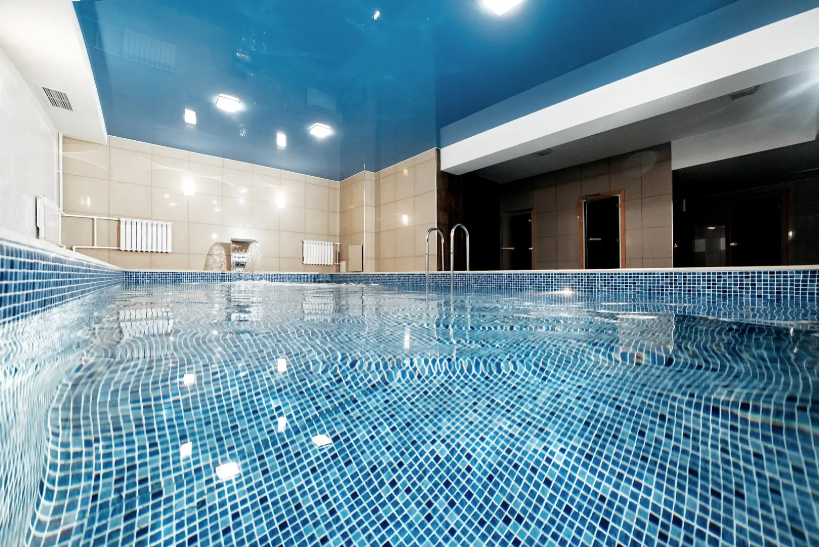 Отель Ист Ривер