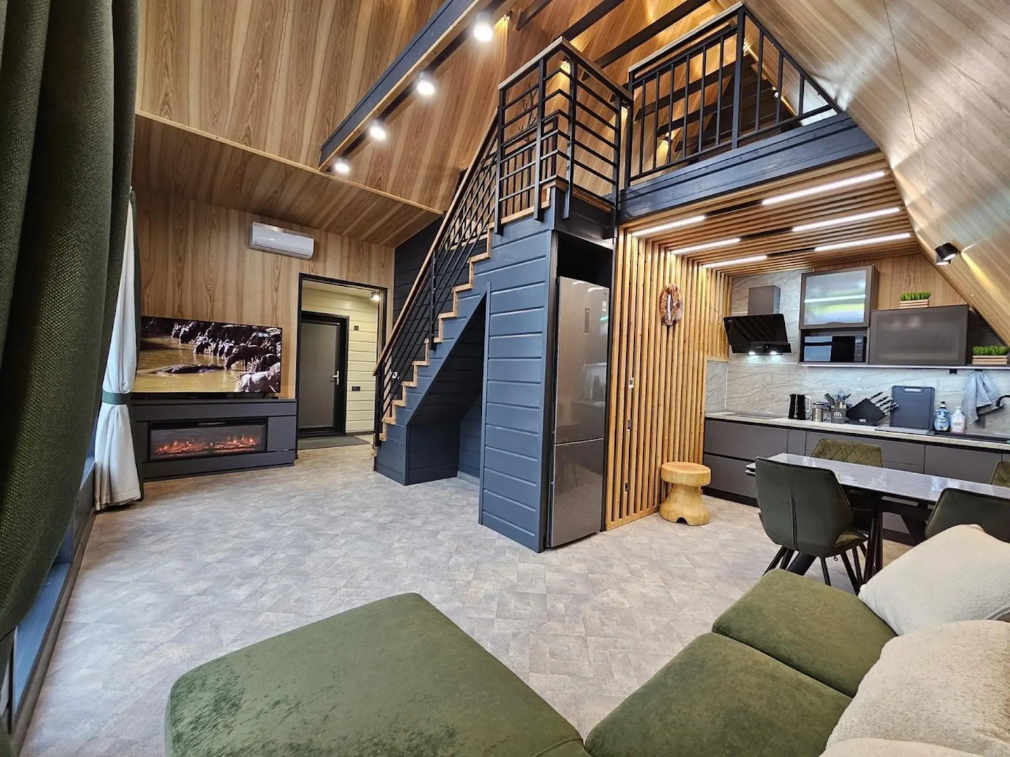 Частный дом AframeVdali