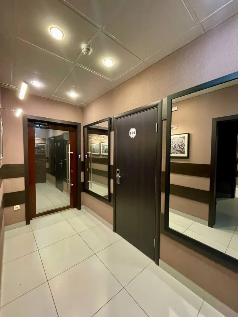 Отель Айхал