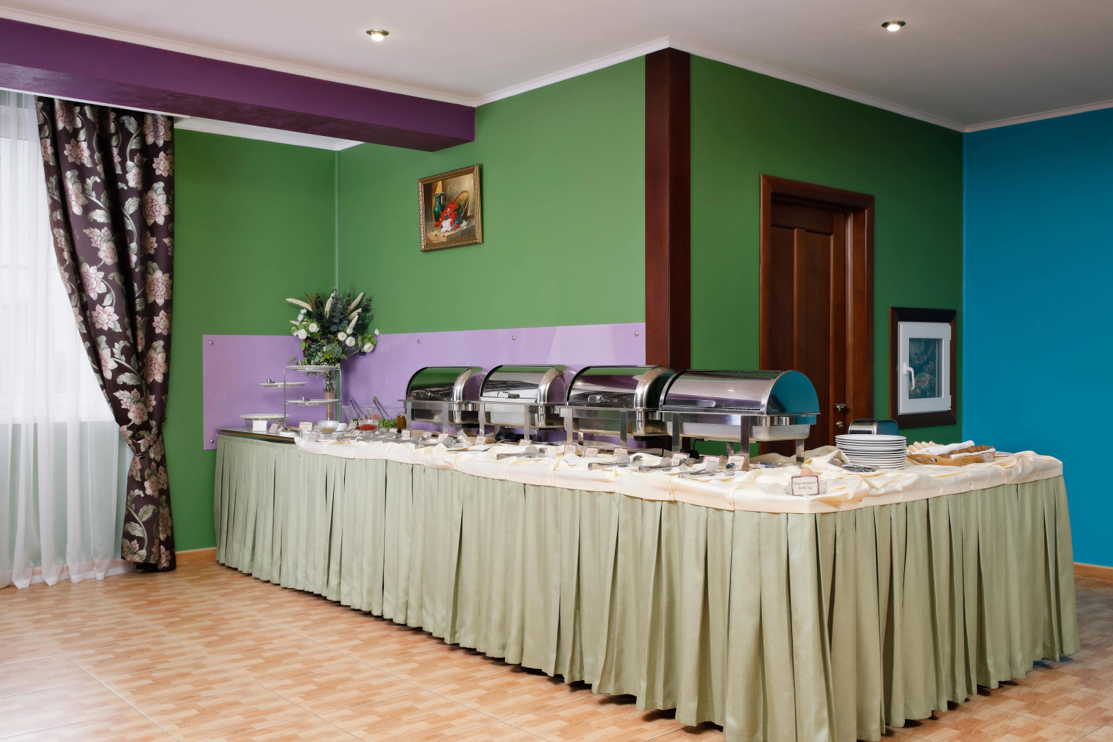 Отель Red Royal by Undersun