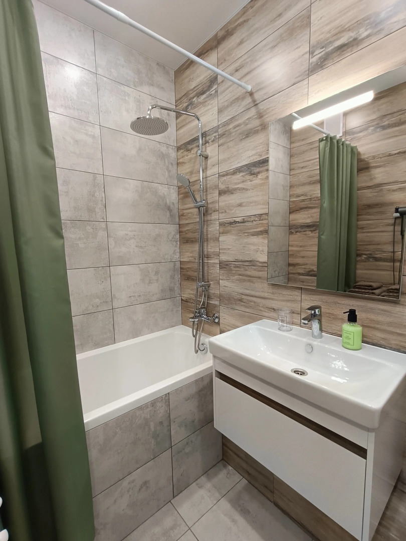 Апартаменты на Академика Сахарова, 79