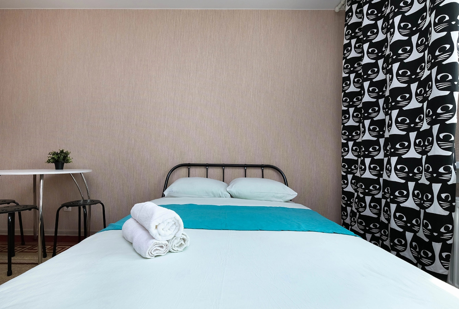 Квартира уютная на Титова 255/2