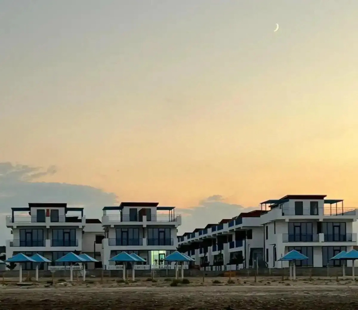 Отель Santorini Family Club