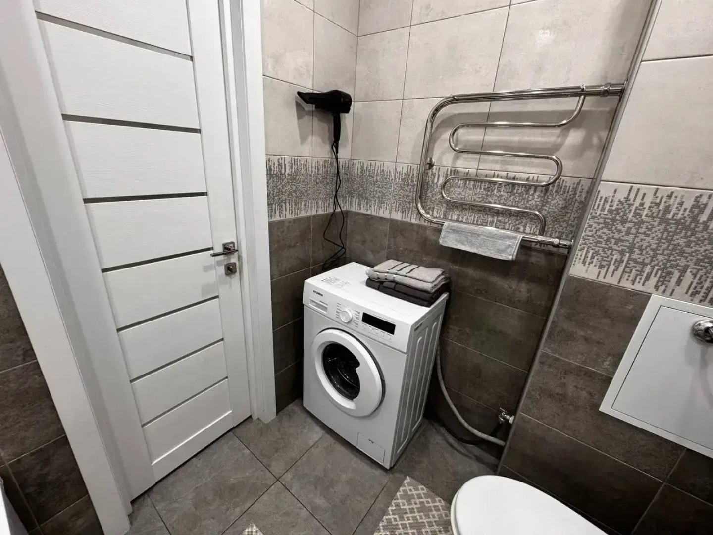 Квартира на левом берегу у ДК Кирова