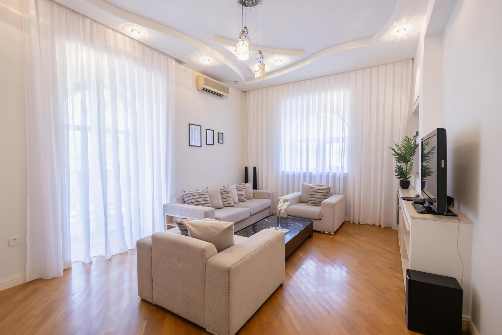 Апартаменты Односпальные с Гостиной Комнатой на Торговой улице