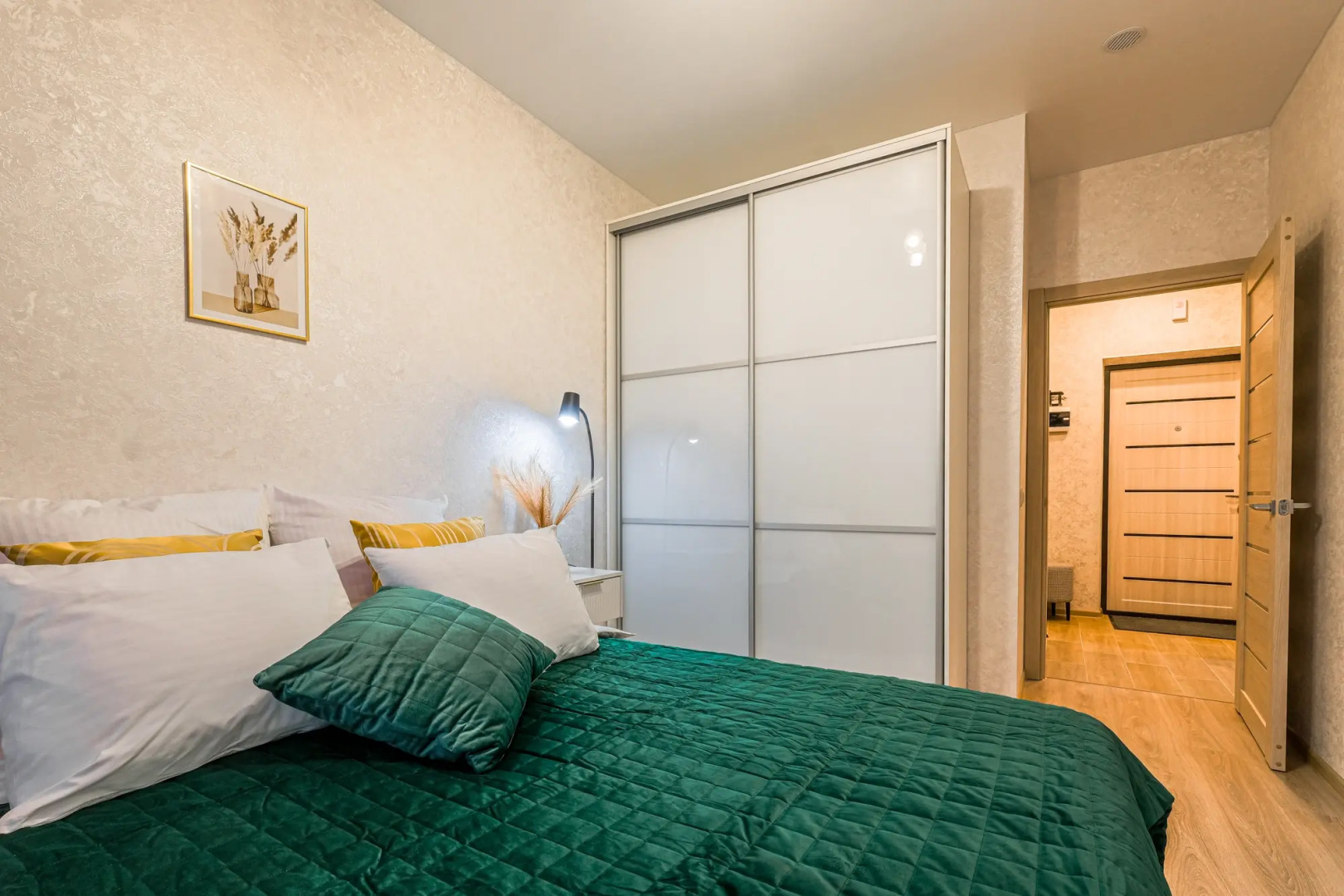 Апартаменты 2 к. iZi Apart рядом с аквапарком. ЖК Зенит