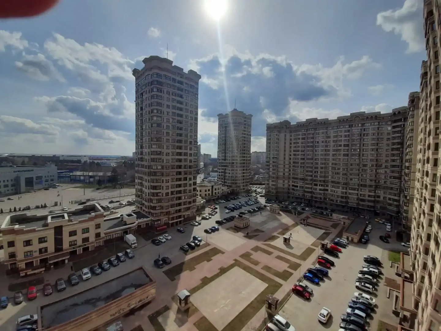 Апартаменты 1-комнатные с балконом на двенадцатом этаже