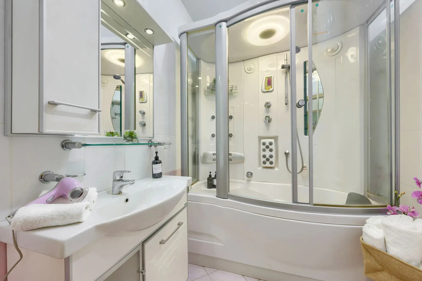 Апартаменты с 1 спальней на Чуйкова 37