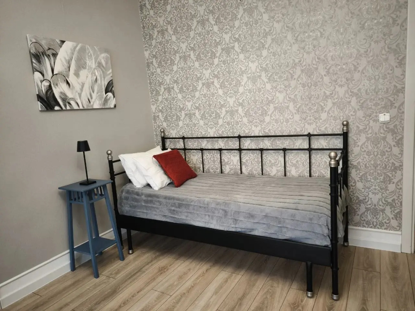 Квартира в центре у парка Луизы