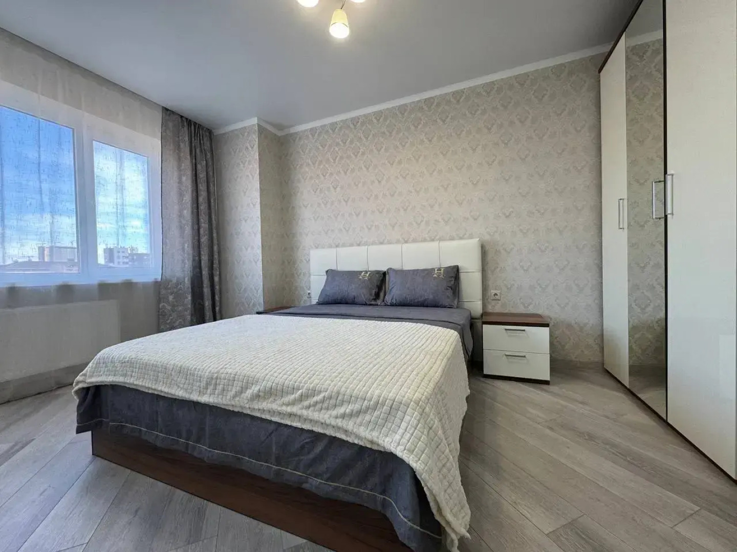 Квартира Шикарная двухкомнатная с лоджией