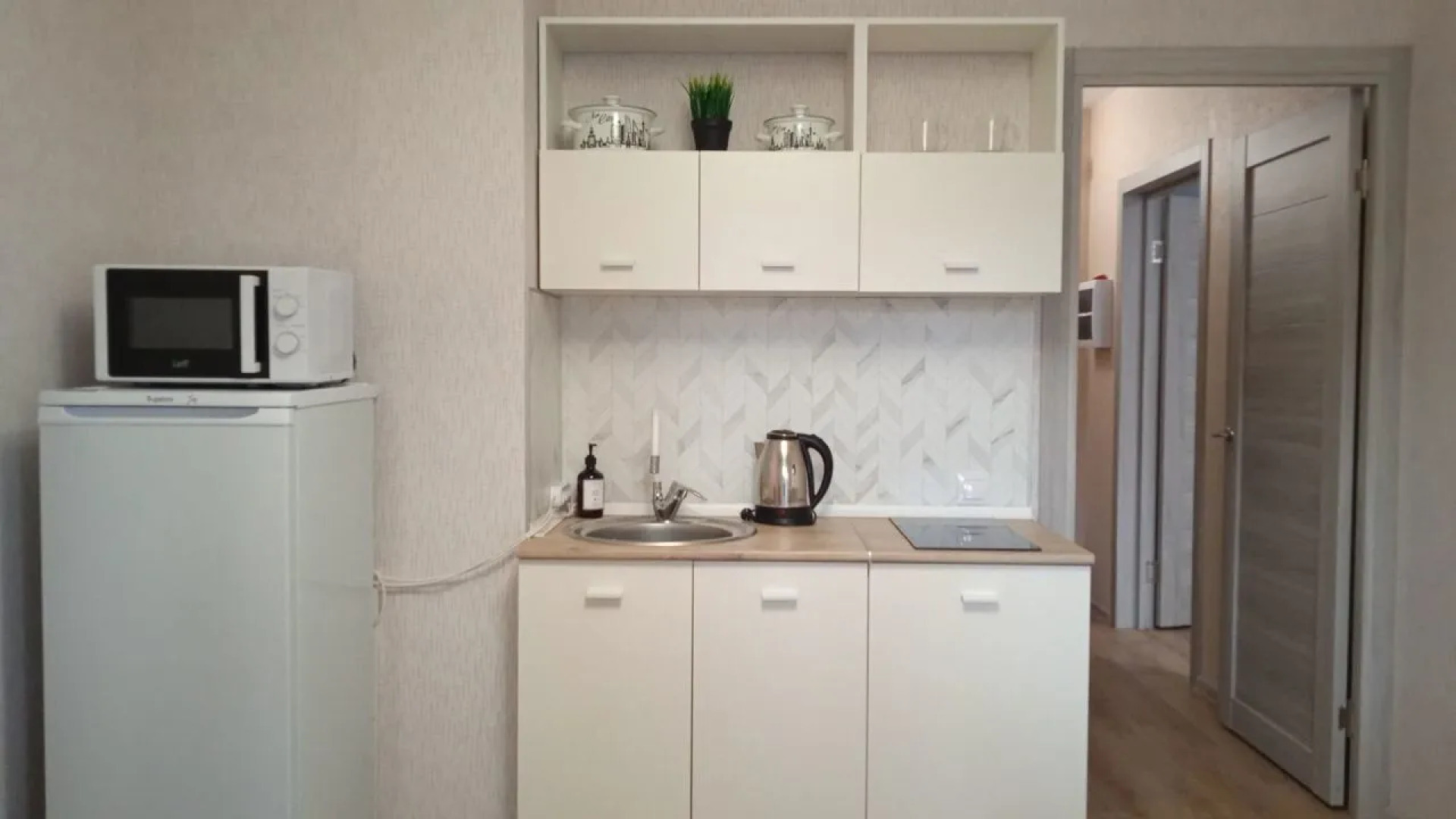 Квартира на улице 9 Января 68/1к2