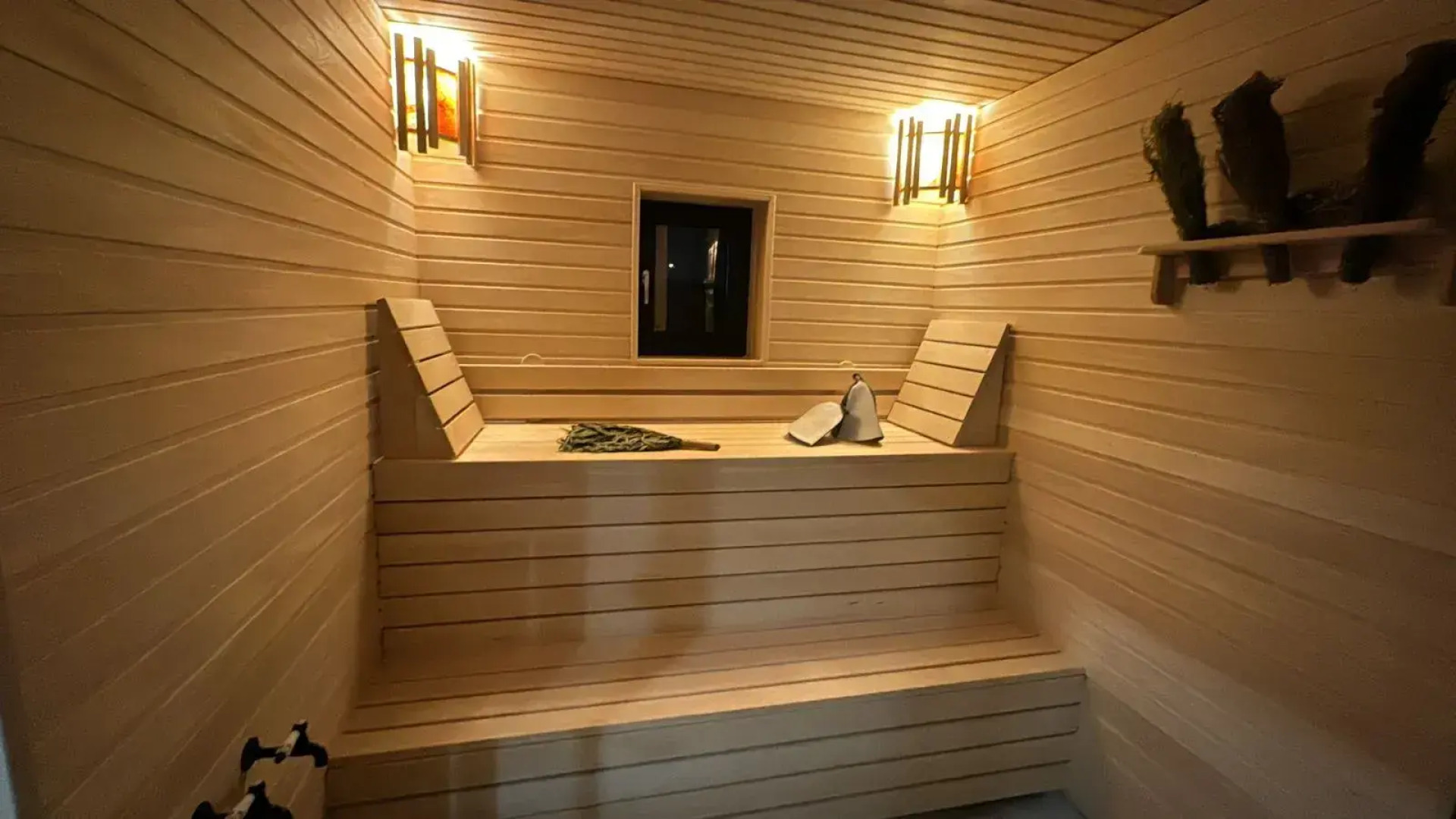 Частный дом Дом с баней, чаном и беседкой