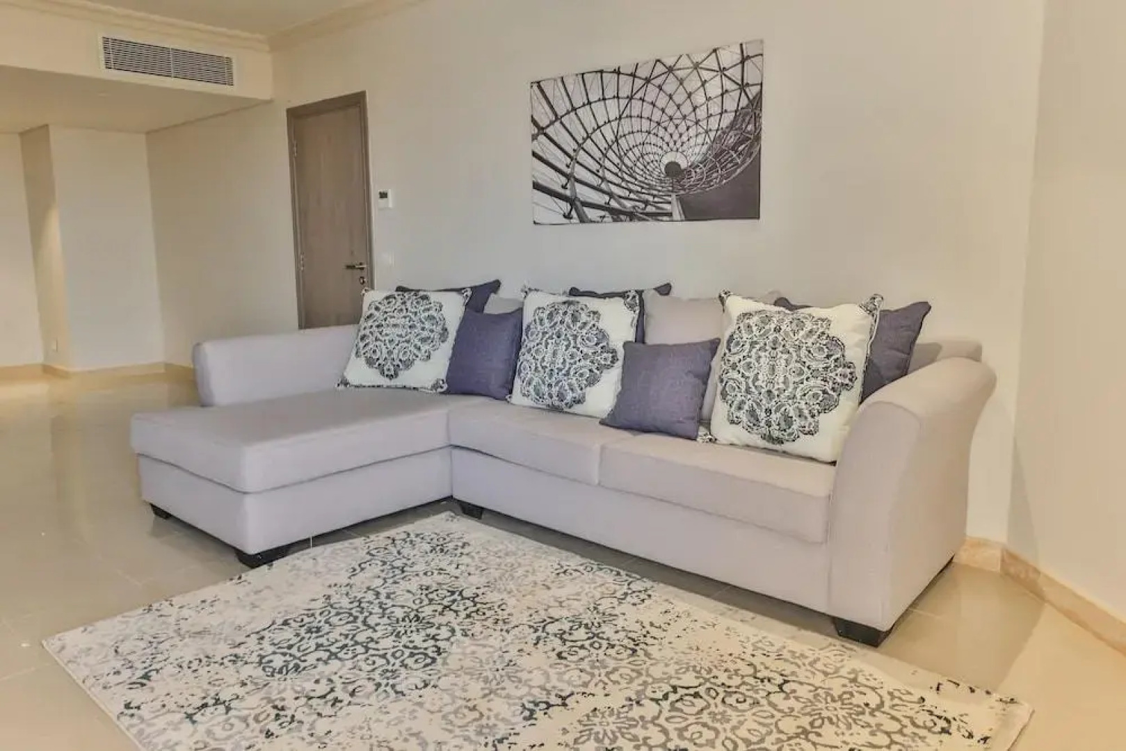 Отель Triumph White Sands