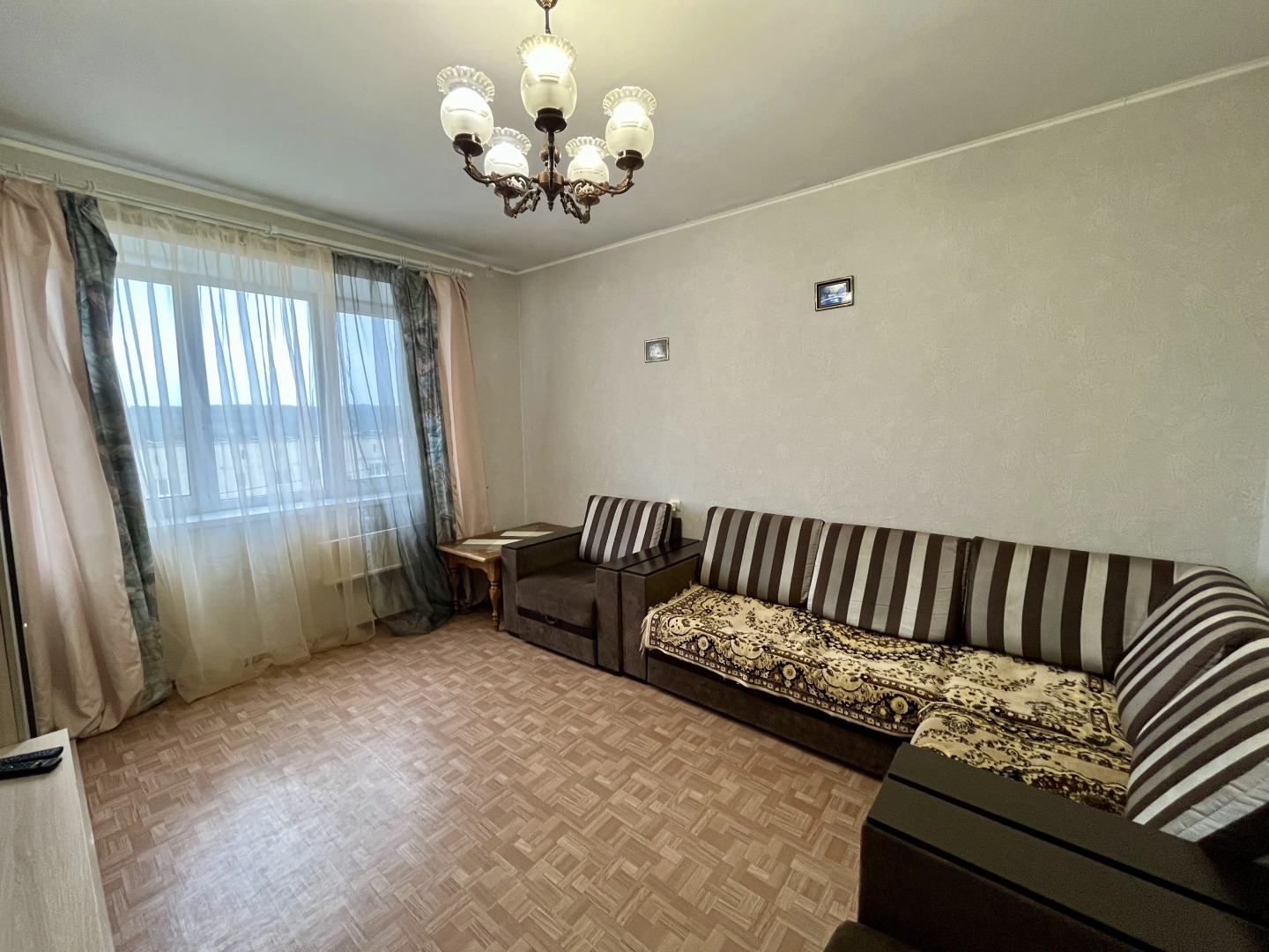 Большая 3-комнатная квартира класса Комфорт на въезде в город