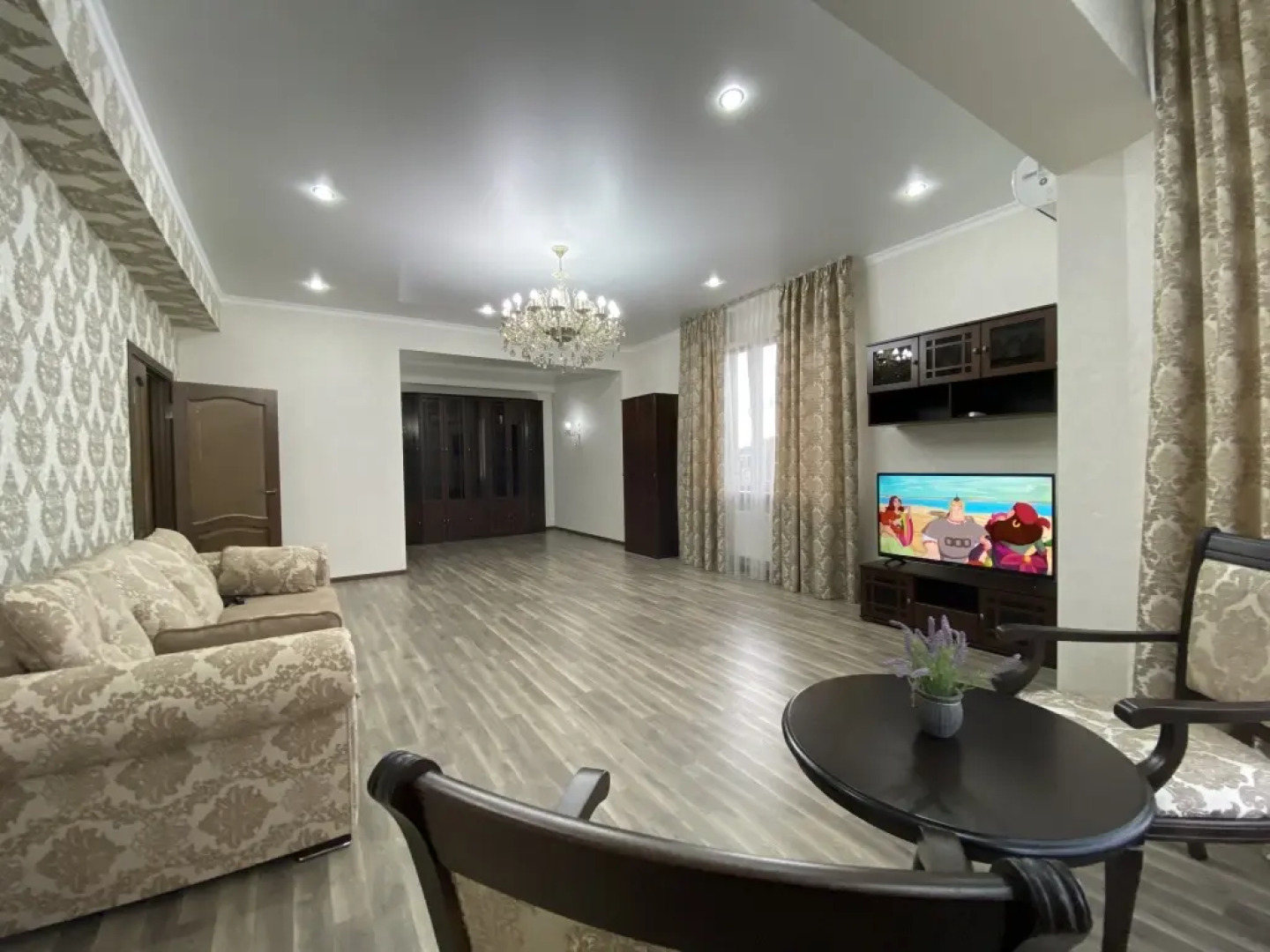 Апартаменты Le Majestic Lux возле Парка by Sutki26 2