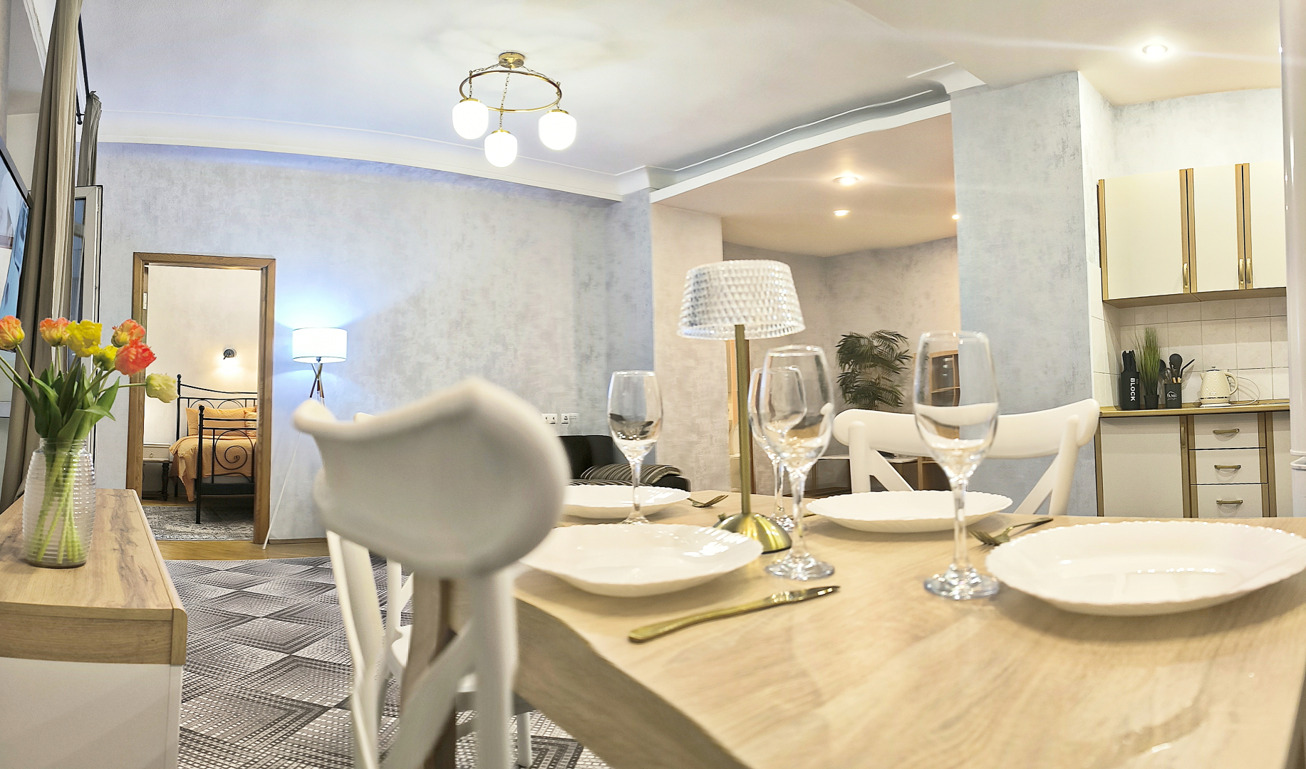 Апартаменты Карла Макса 8