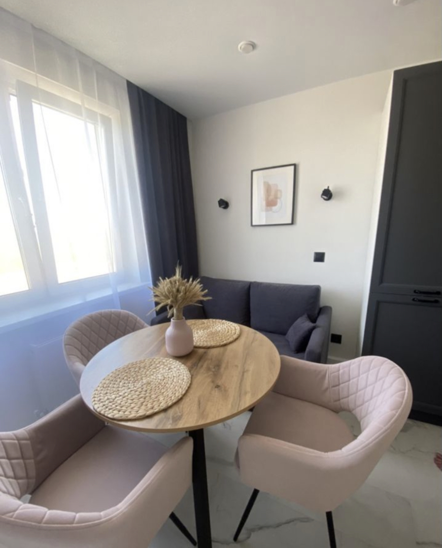 Апартаменты с видом на город на бульваре 75-летия Победы 1