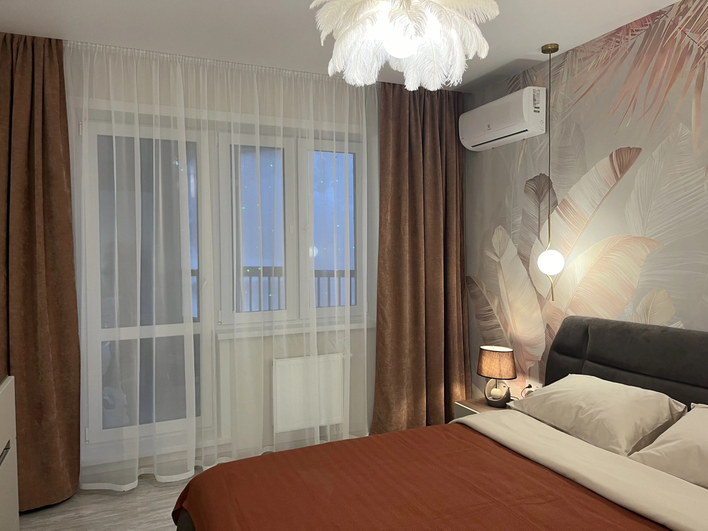 Квартира Парадайз LUX с камином в центре