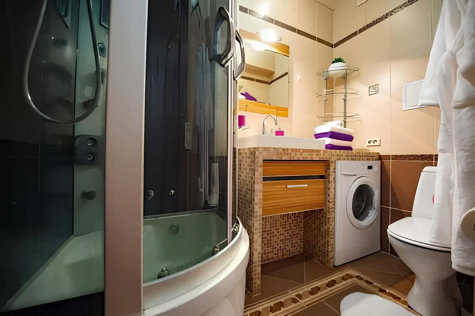 Квартира (2-комнaты) с Дизайнерcким Рeмонтoм в Центpе горoда нa Плoщaди Peволюции