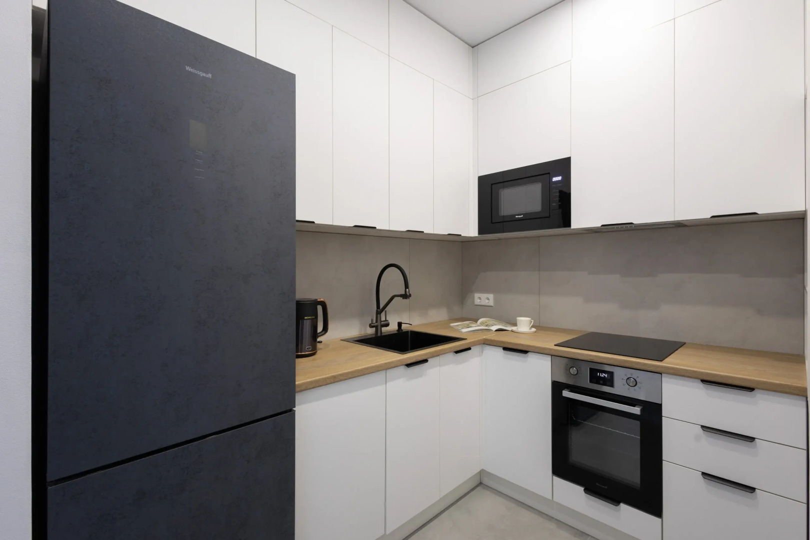 Апартаменты Red Apartments Арт Лайт Сити Шерли