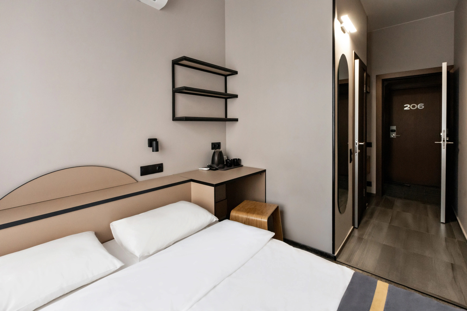 Отель Тесла