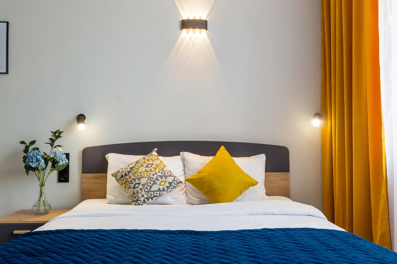 Квартира Яркая студия рядом с набережной и кондиционером