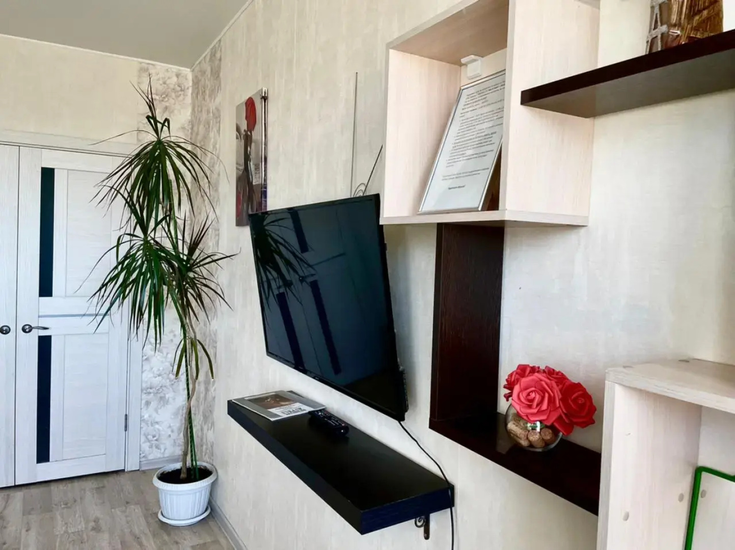 Апартаменты Ленинский 124