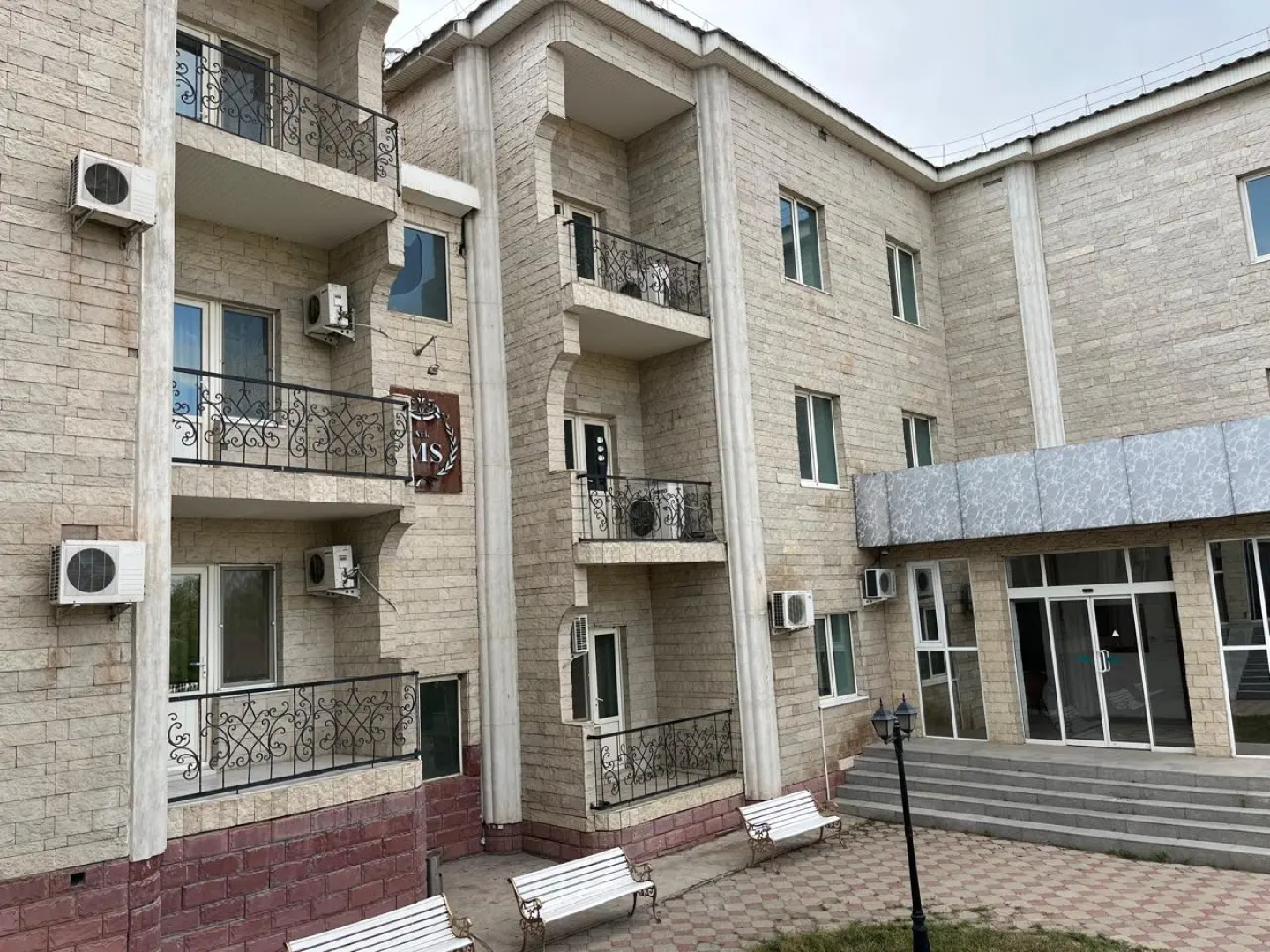 Отель Ark MS