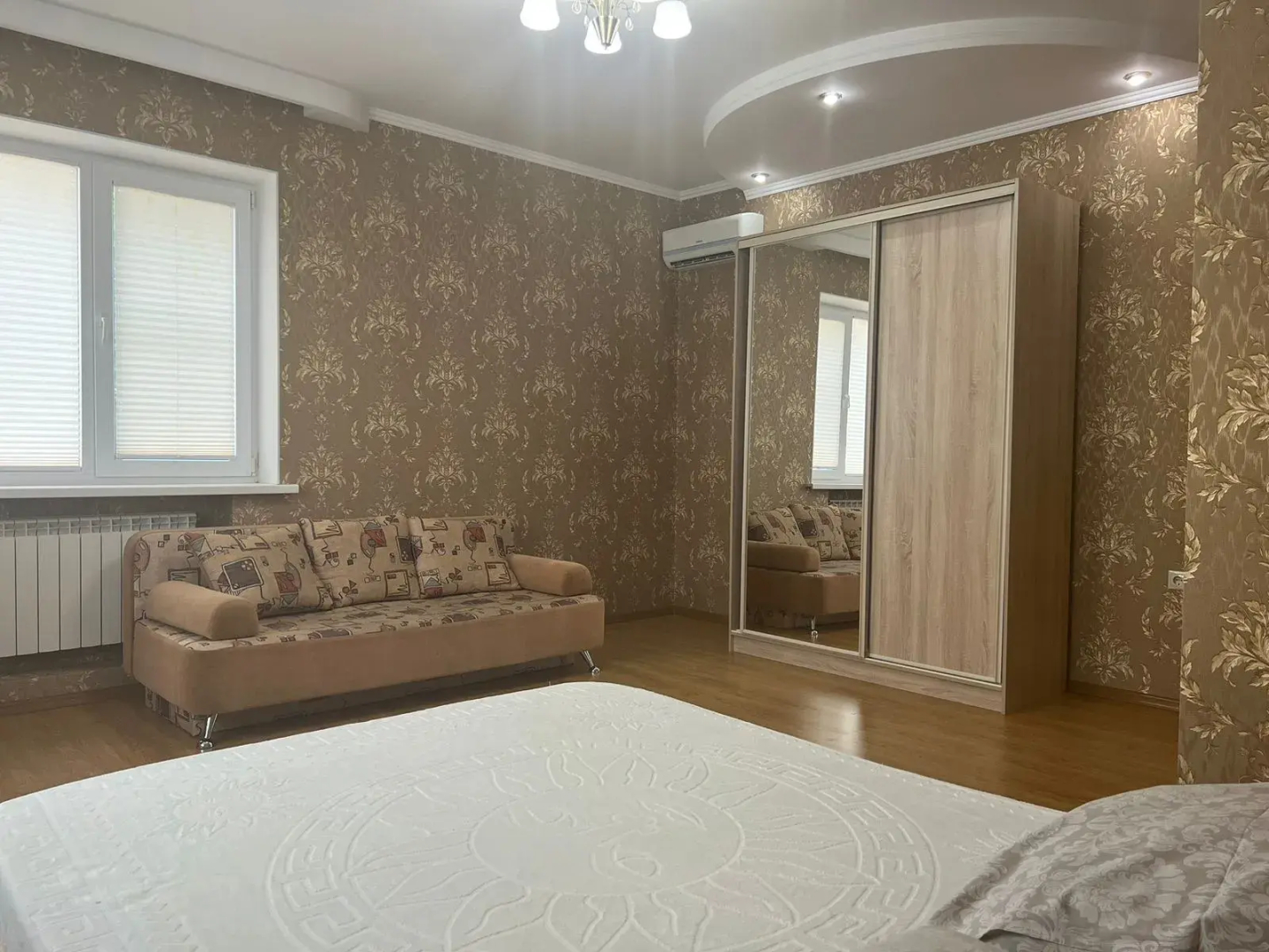 Частный дом Veles House Дружбы 15