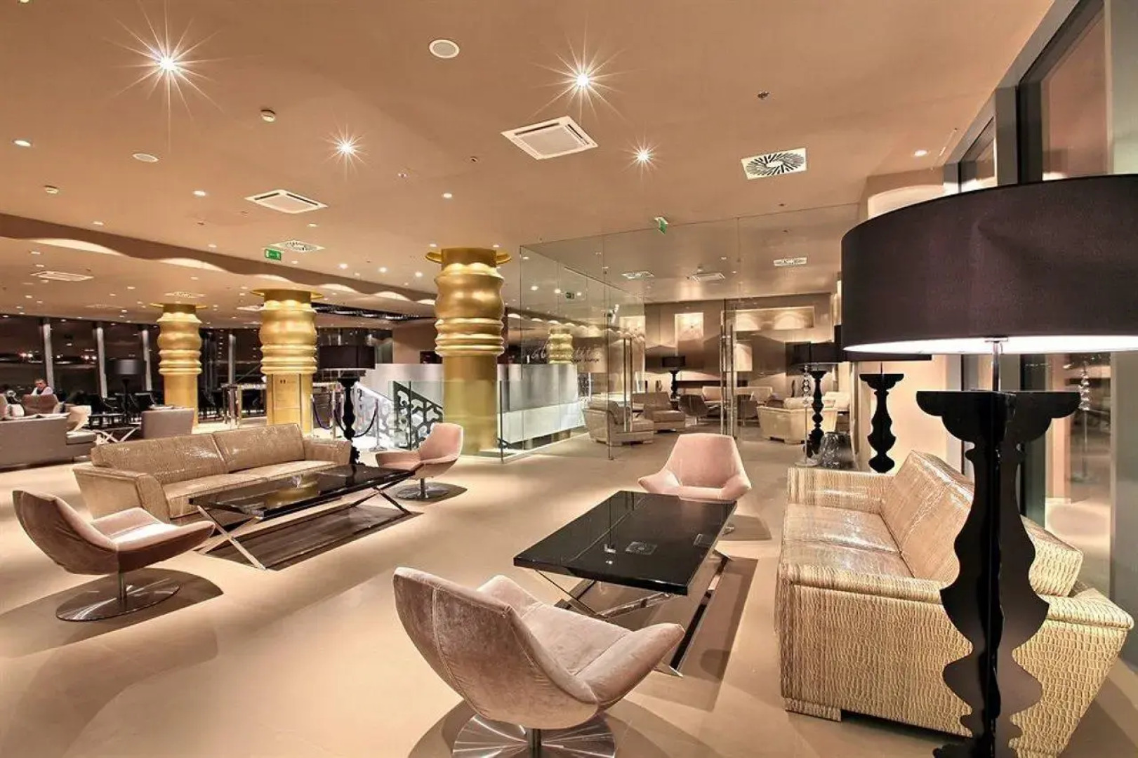 Отель Zijin Belgrade ex Falkensteiner