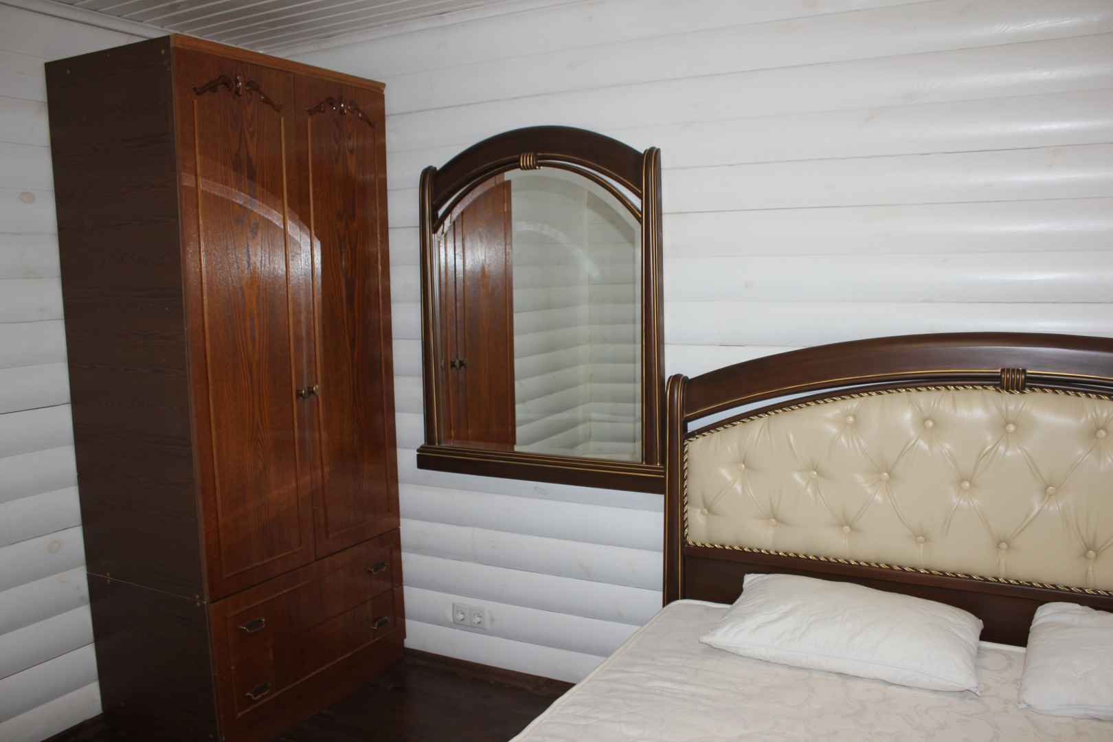 Частный Дом на Берегу Моря с Бассейном