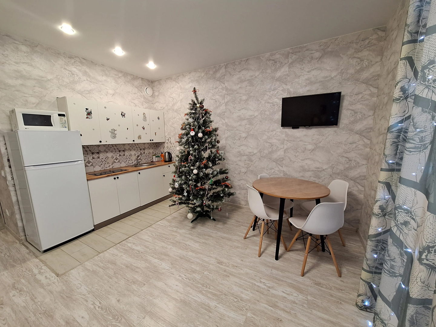 Квартира новая студия с новым ремонтом