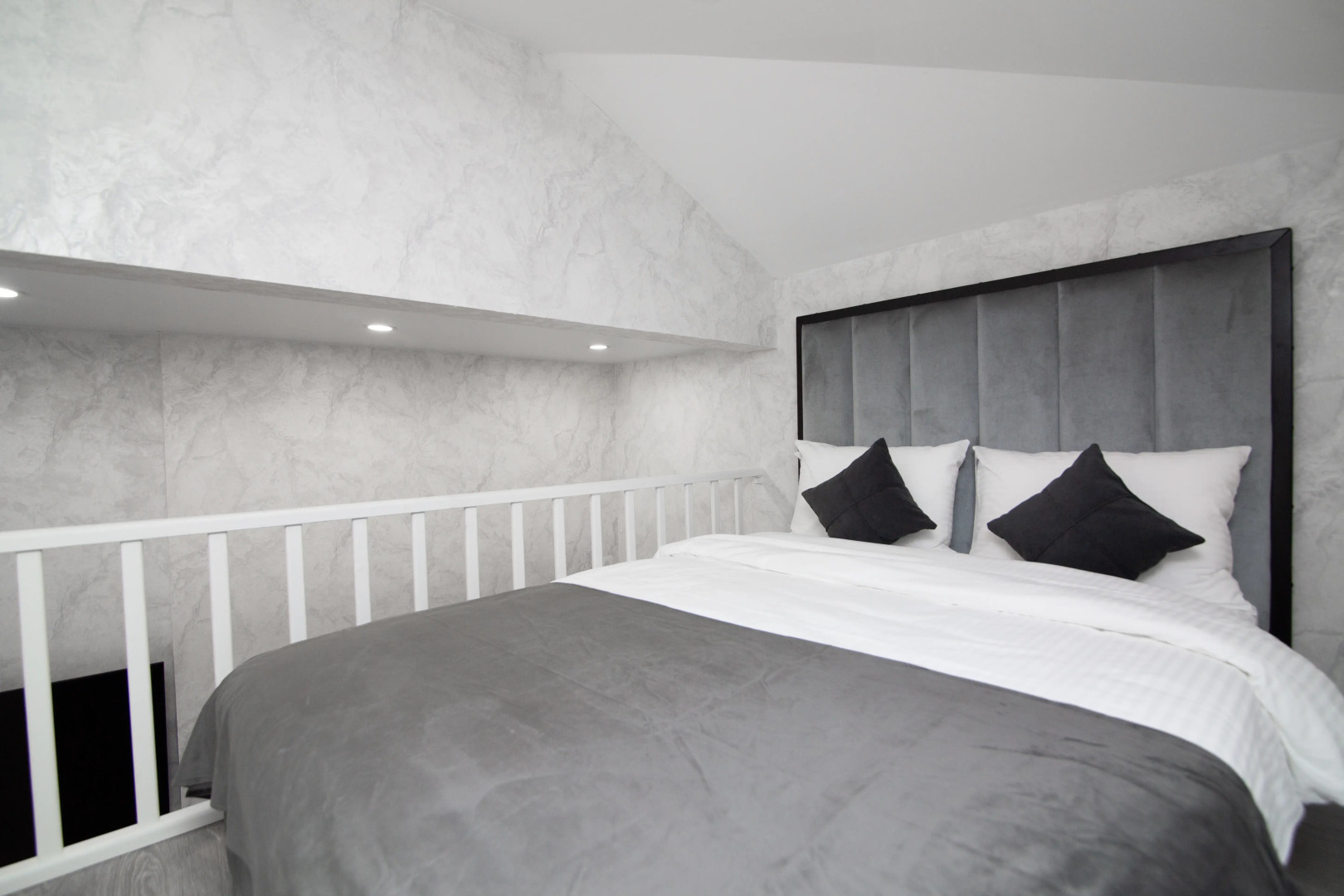 Апартаменты двухуровневые Wolf