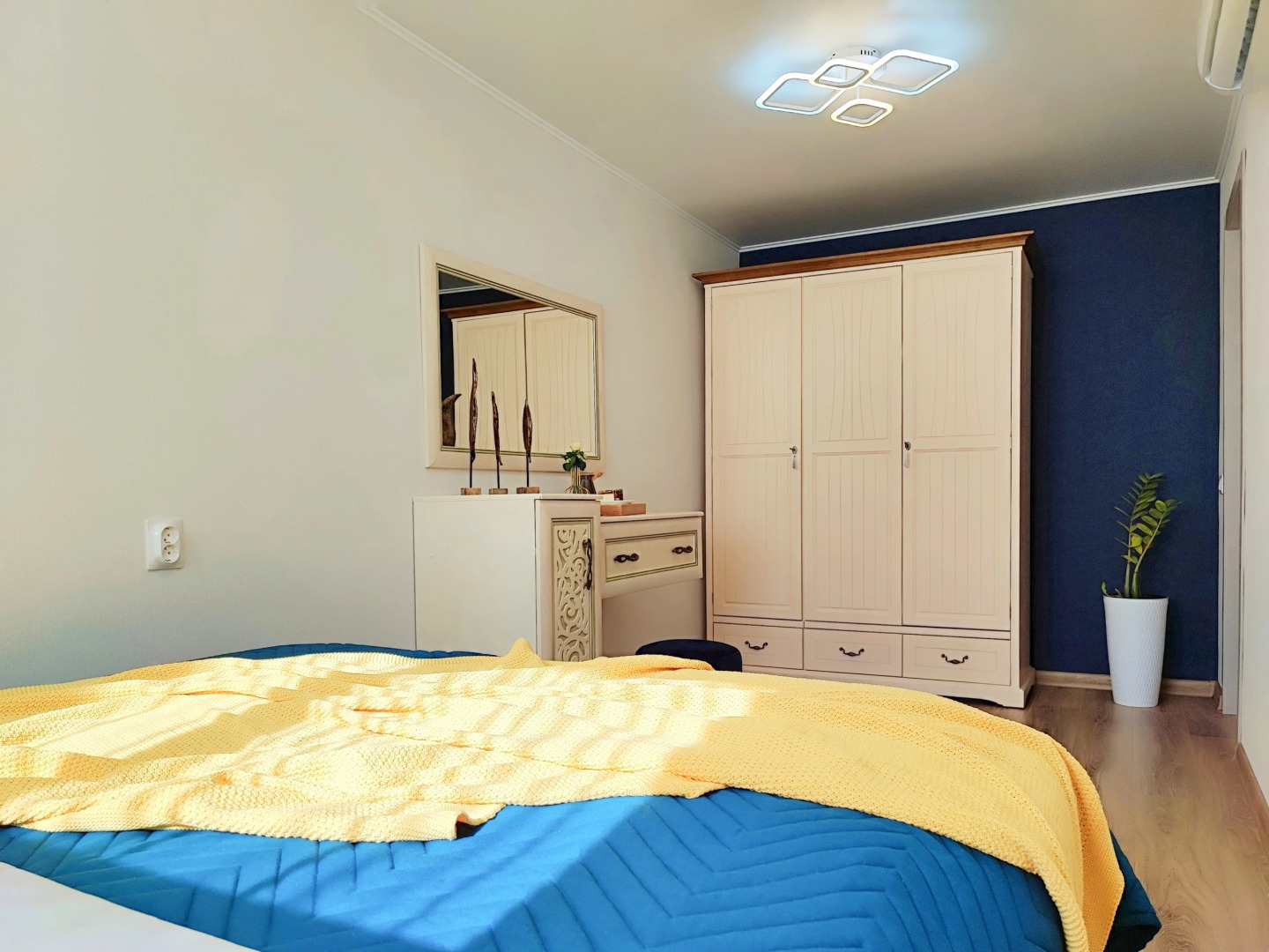 Апартаменты Kenig Holidays 2-к в центре Калининграда на Ленинском проспекте